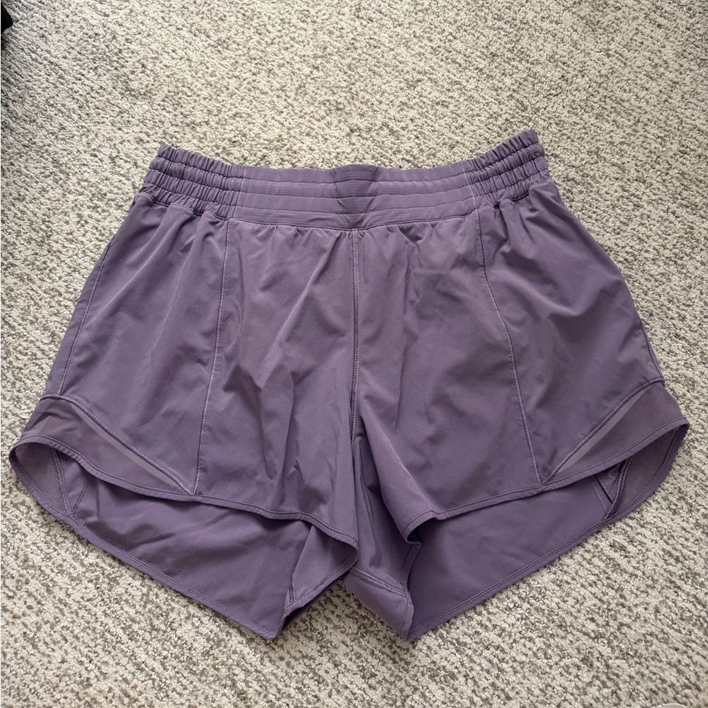 Lululemon Hotty Hot High-Rise Short